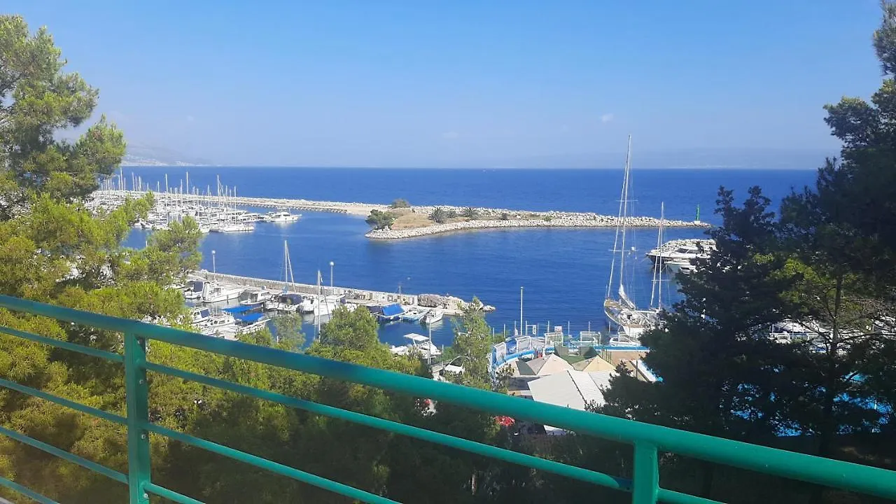 Old Captain'S Apartments - In A Pine Wood By The Sea And Tennis Courts Split Croatia