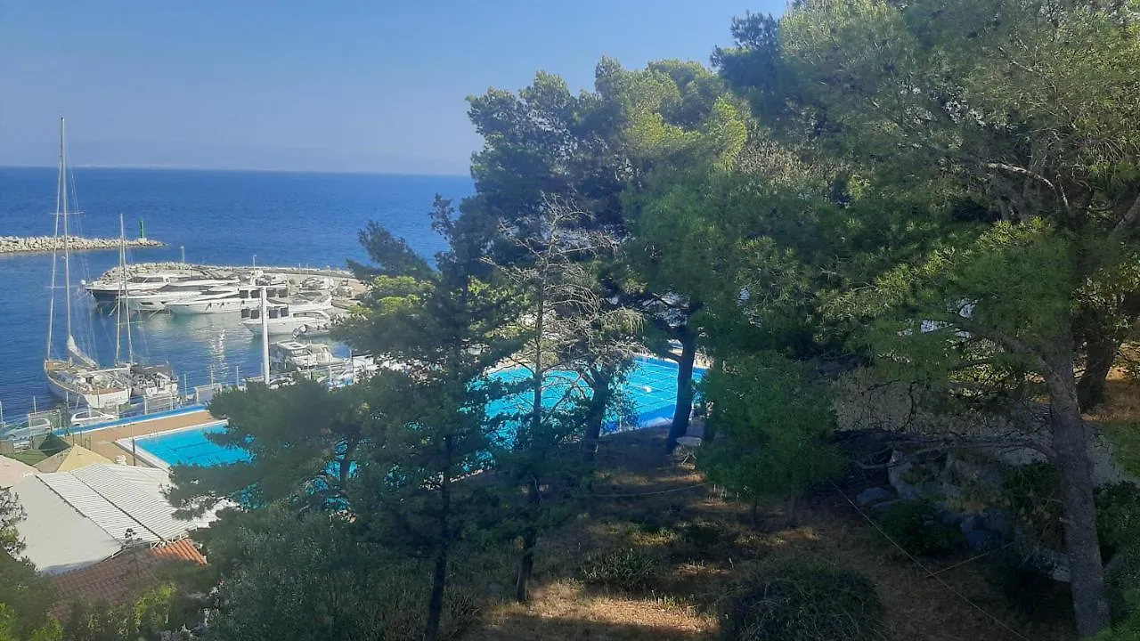 Old Captain'S Apartments - In A Pine Wood By The Sea And Tennis Courts Split