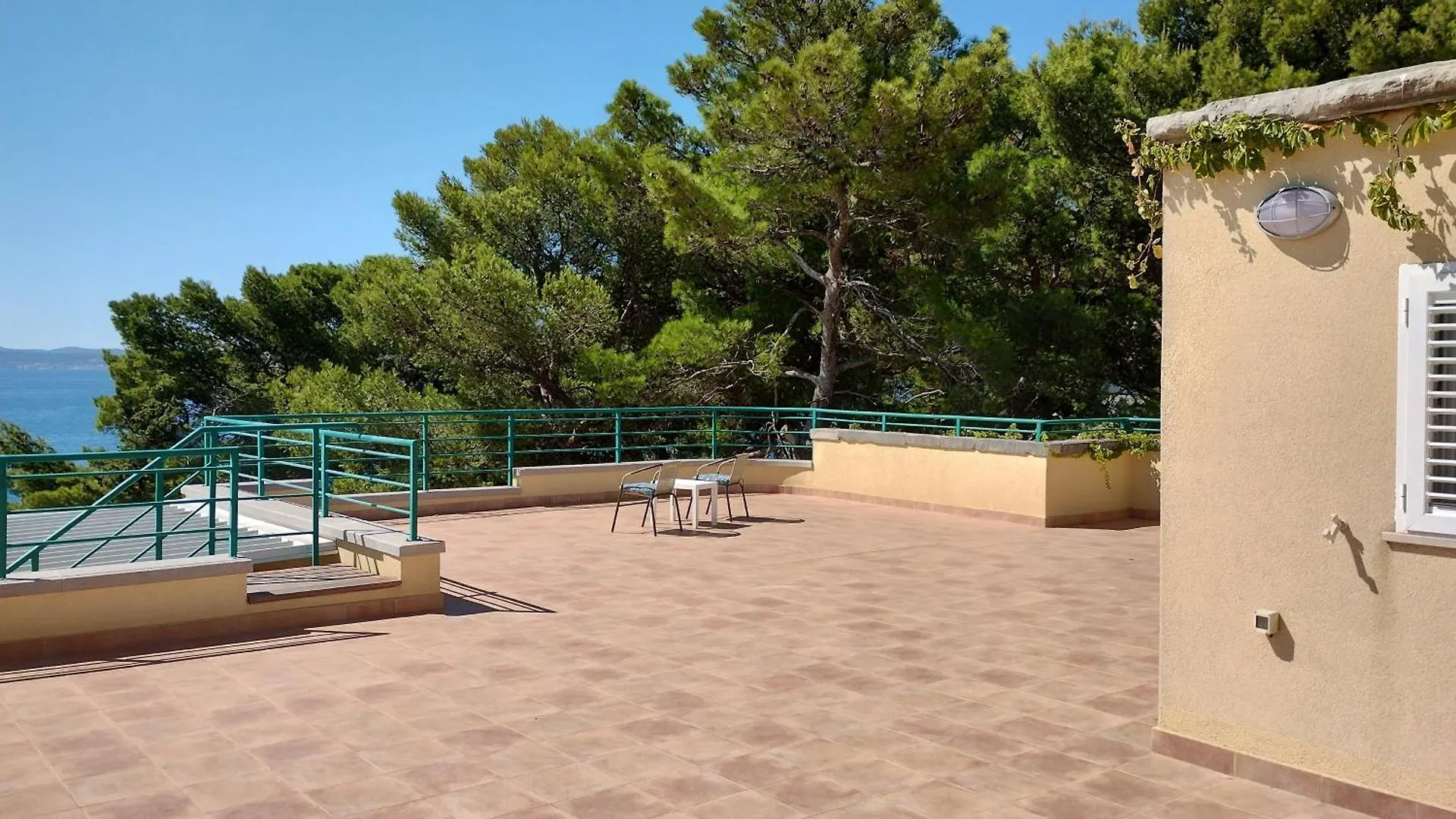 Old Captain'S Apartments - In A Pine Wood By The Sea And Tennis Courts Split Croatia