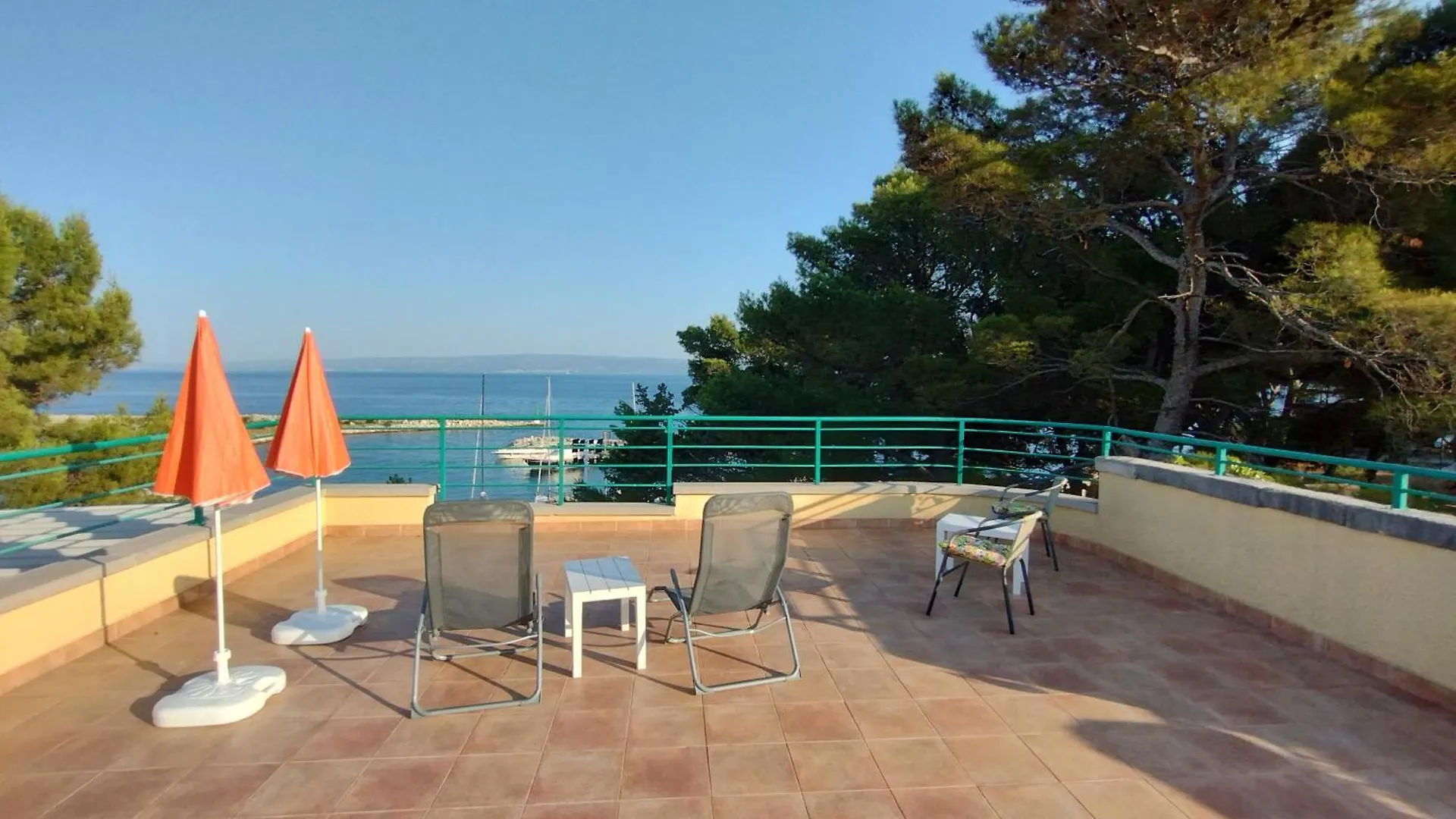Old Captain'S Apartments - In A Pine Wood By The Sea And Tennis Courts Split